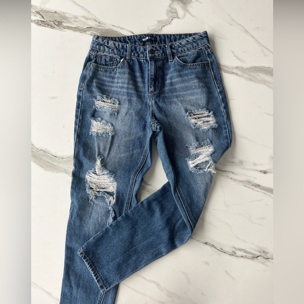 Women’s Ripped Jeans Size 9